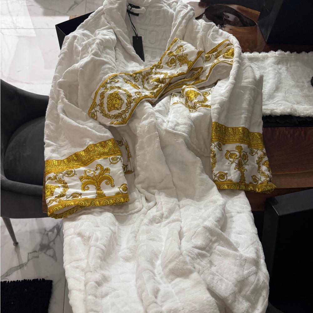 Versace White and Gold Men's Bath Robe